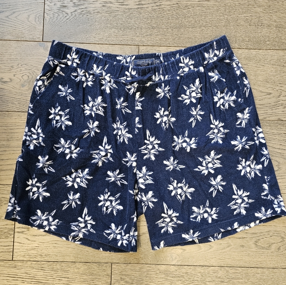 Vineyard Vines Navy Terrycloth Shorts XL - Hibiscus Floral Pattern